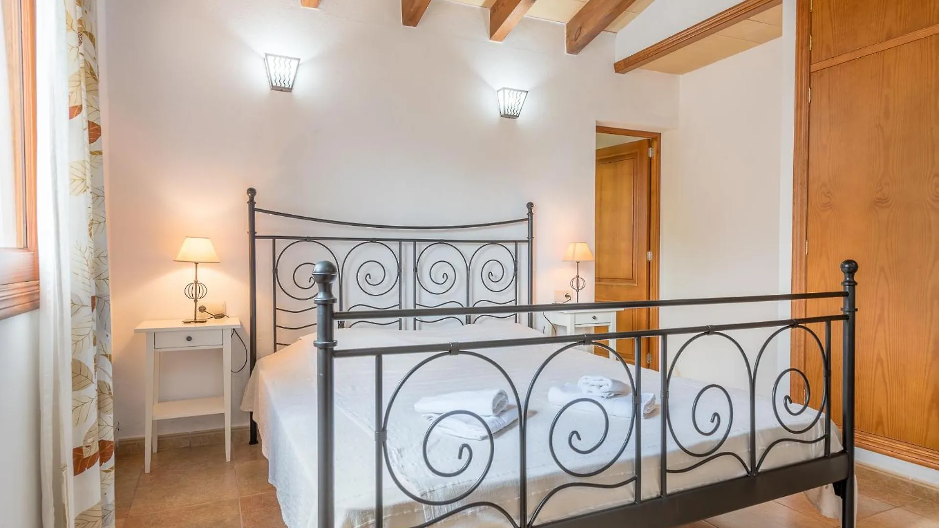 Finca Ses Oliveres By Mallorca House Rent Son Carrio